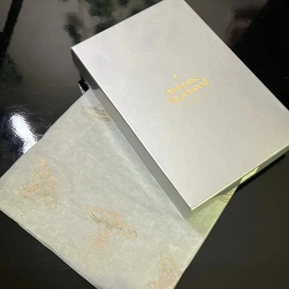 Vivienne Westwood Darby Classic long wallet. - Picture 9 of 9